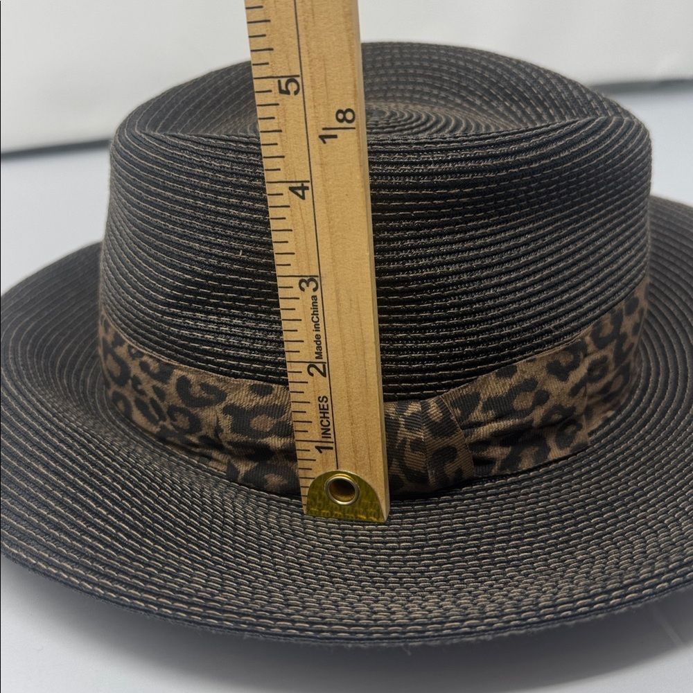 Eric Javits SquisheeStraw Fedora Hat – Leopard Print Band – Packable – UPF 50+ - Picture 8 of 9